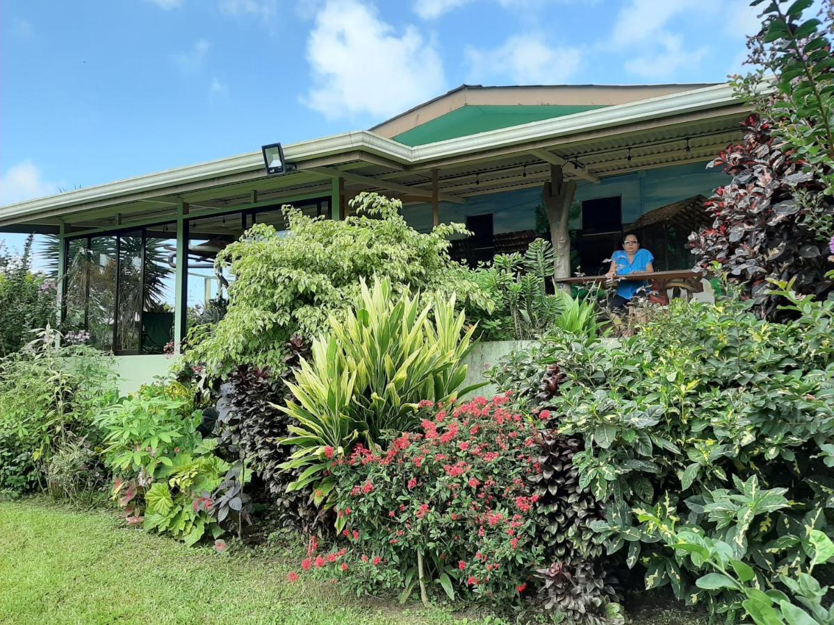 Marita'S Bed And Breakfast Nuevo Arenal Esterno foto